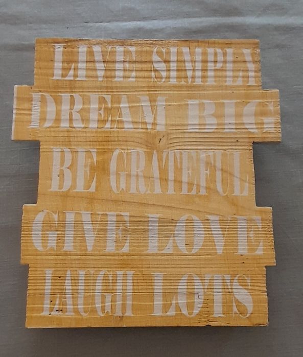 Placas de madeira decorativas