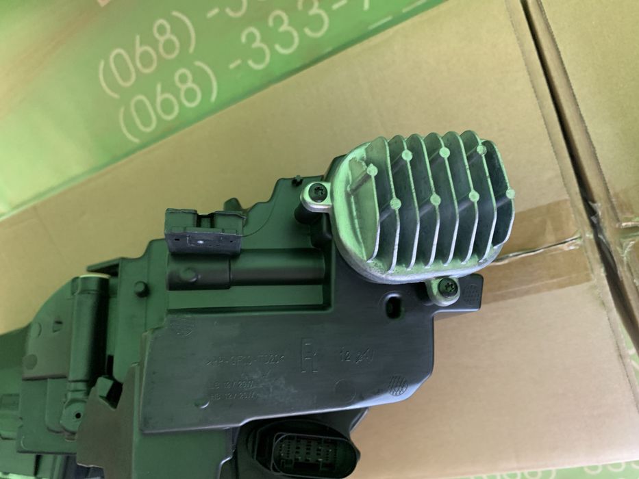 Фары передние Audi A4 B9 2016-2019 фари фара левая правая ауді а4 б9