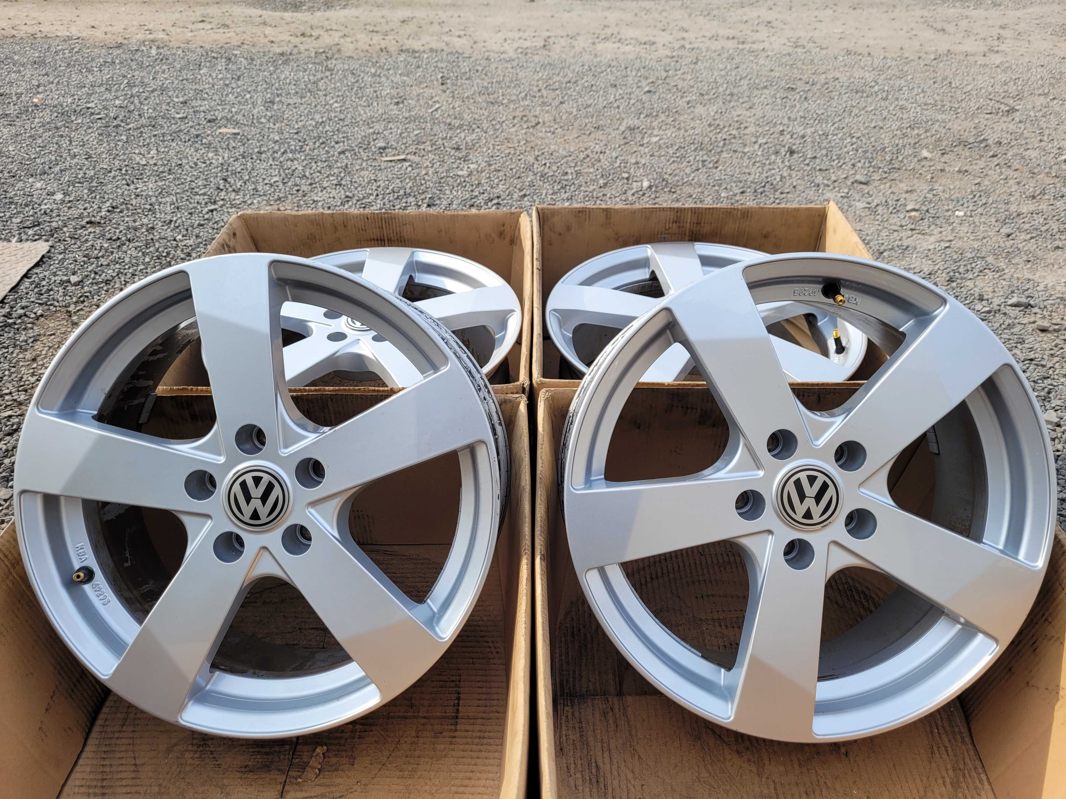 Felgi aluminiowe Alu Alufelgi VW - 17 cali 5x112 7J ET38 ø66.6