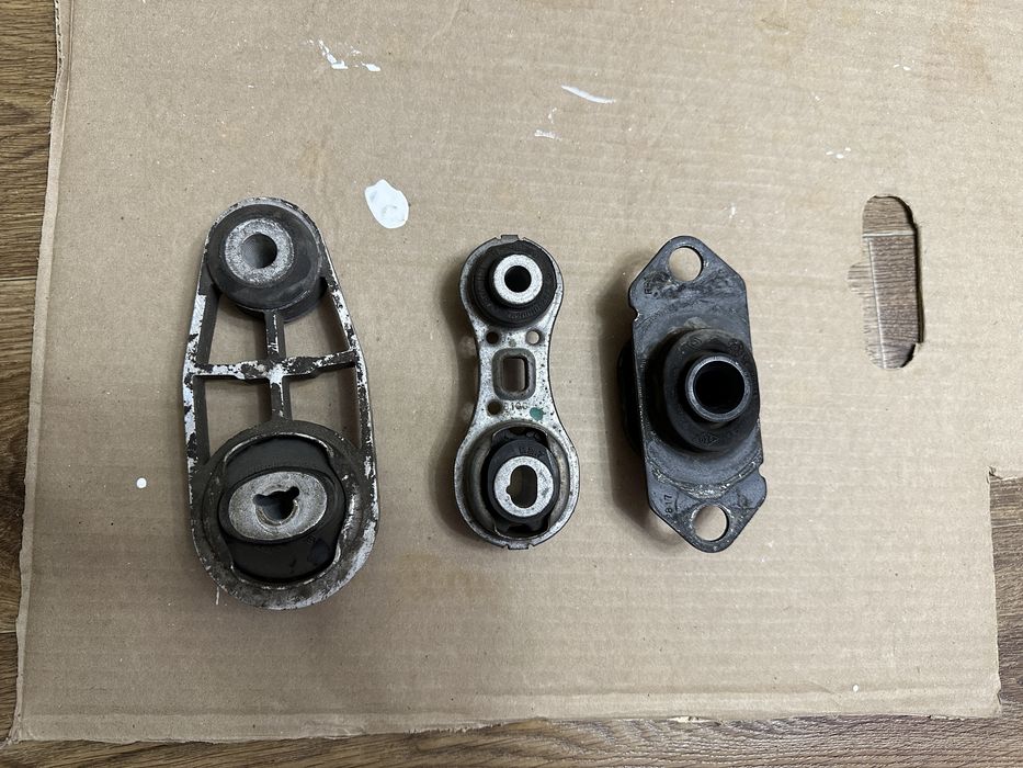 Подушки двигуна меган 2, 3шт