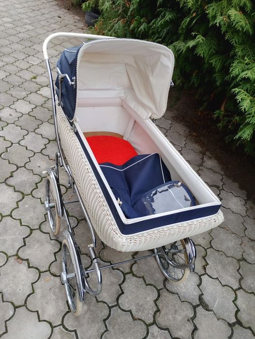 Wózek dziecięcy retro plus spacerówka igla