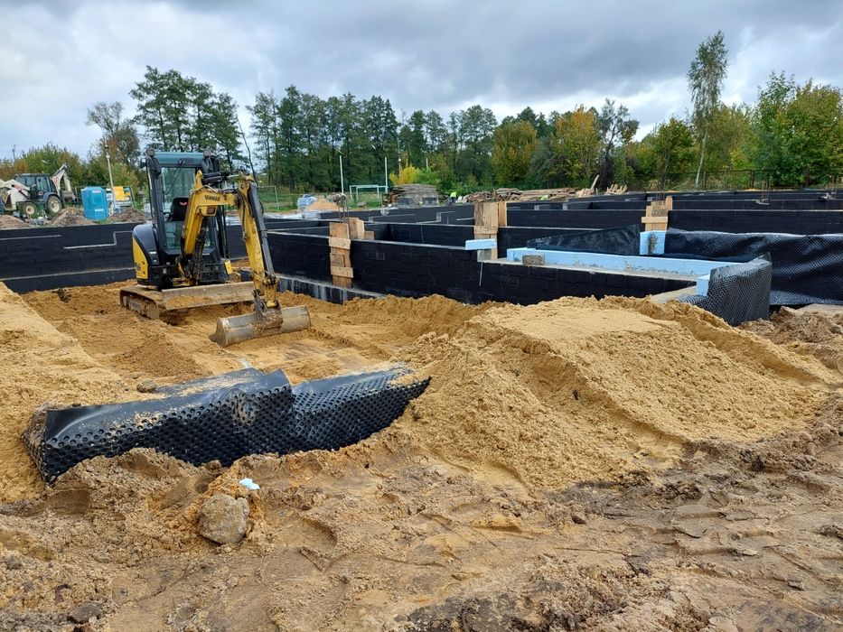 Wyburzenia/Kucie betonów/Rozbiórki/Wywóz gruzu/Roboty ziemne