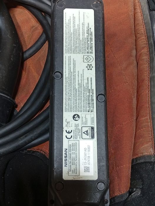 Продам зарядку оригінальну