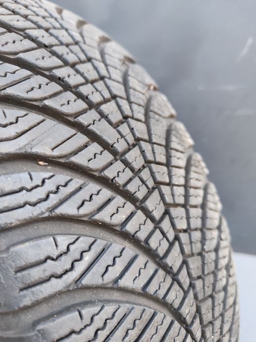 Шина 195/65r15 розпаровка одиночка Goodyear vector 4-season Gen-2