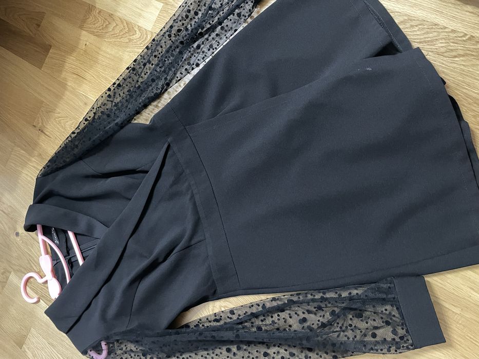 Комбінезон чорного кольору розмір 38