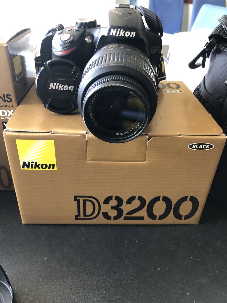 Pack: Nikon D3200 + 2 objetivas + extras