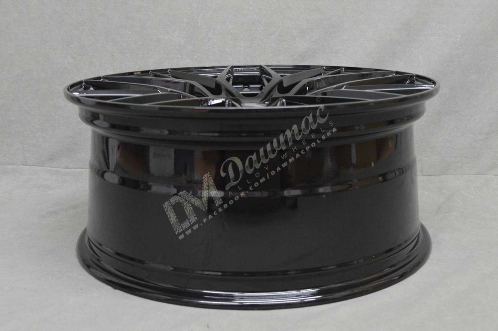 Felgi Japan Racing JR28 19" 8,5J ET40 5x112 Gloss Black