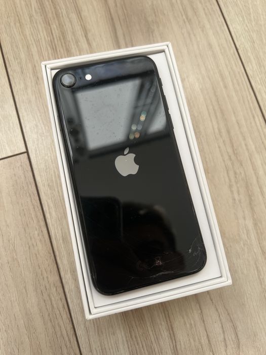 Iphone se 126GB  stan jak na zdjeciach