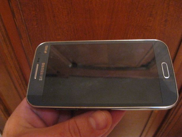 Samsung Galaxy Win GT-I8552 (4,7",1Gb/8Gb, 4 ядра, 2 сим)