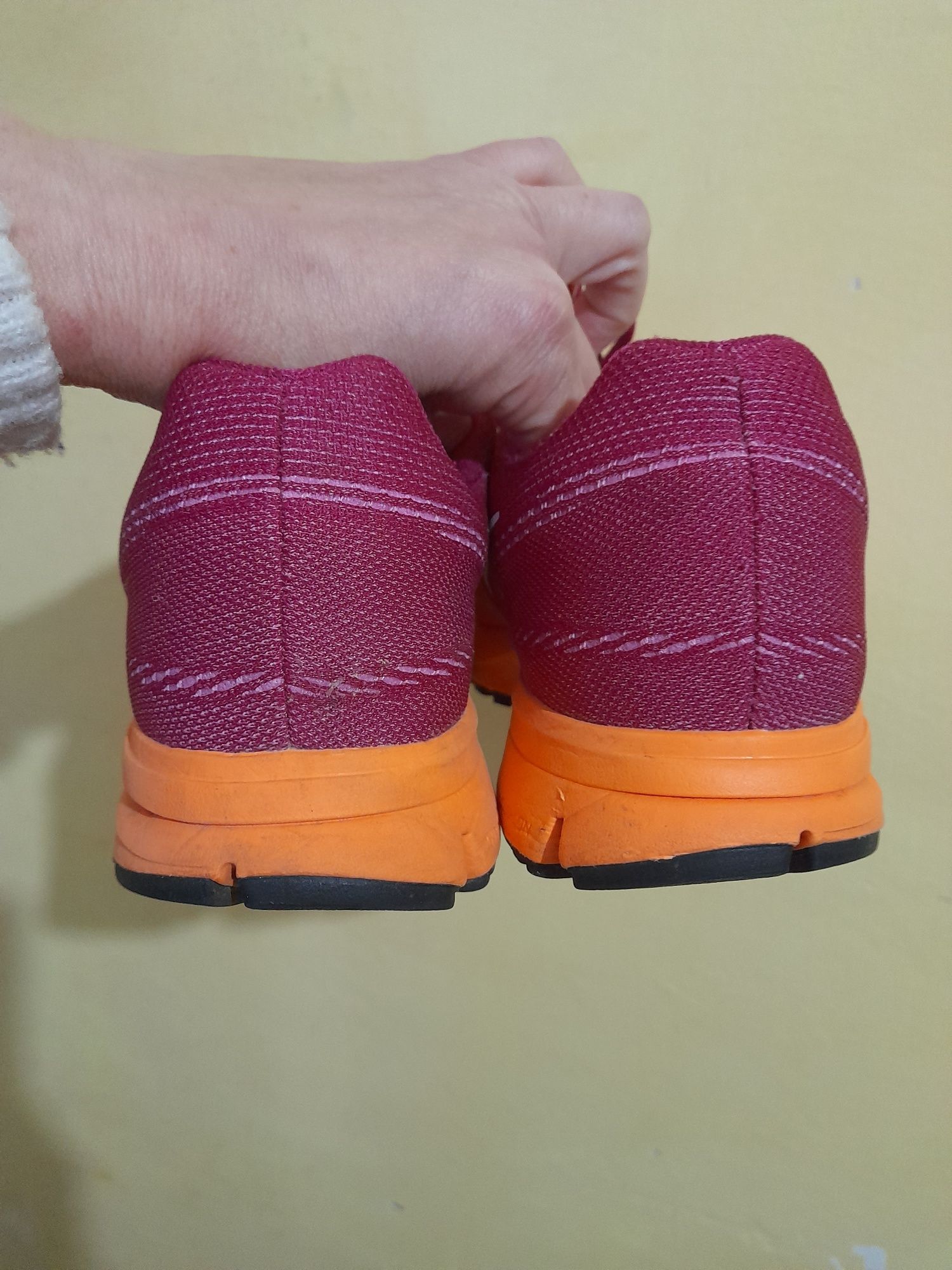 Nike Pegasus 30 оригінал жіночі спортивні бігові кросівки