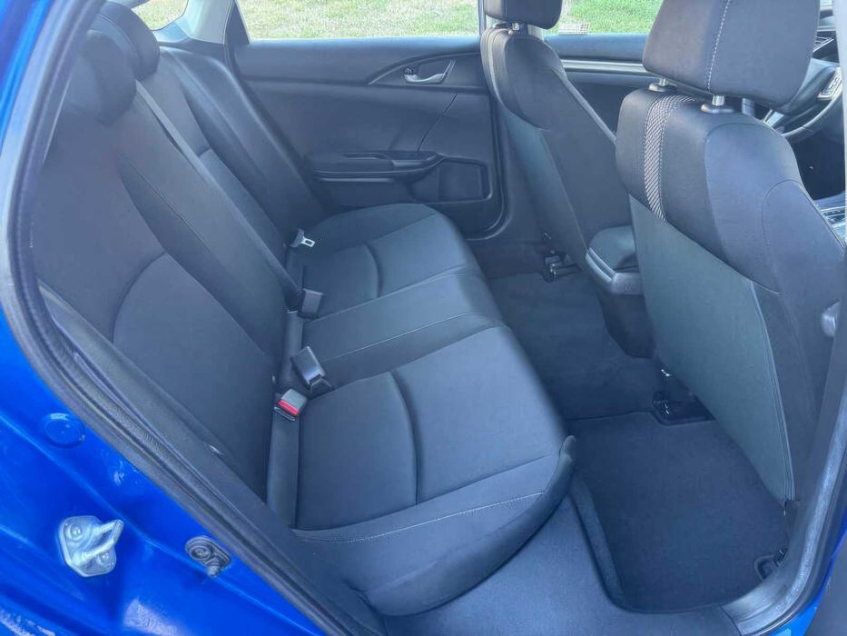 Honda Civic LX      2021