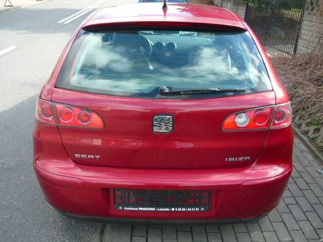 Seat Ibiza III klapa