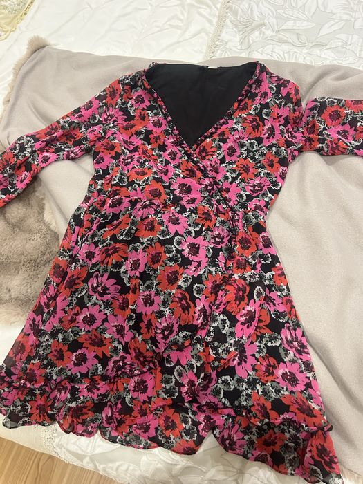 Vestido Floral Rosa e Preto