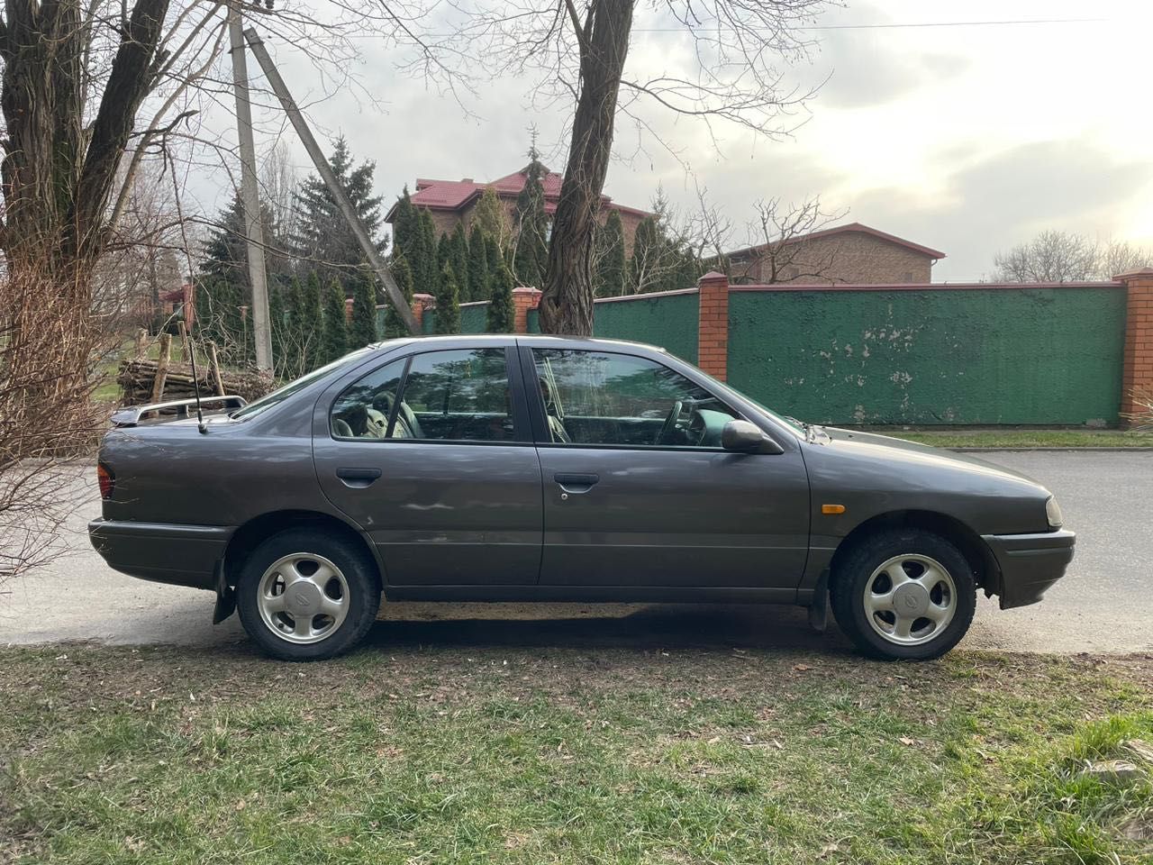 Nissan Primera P10