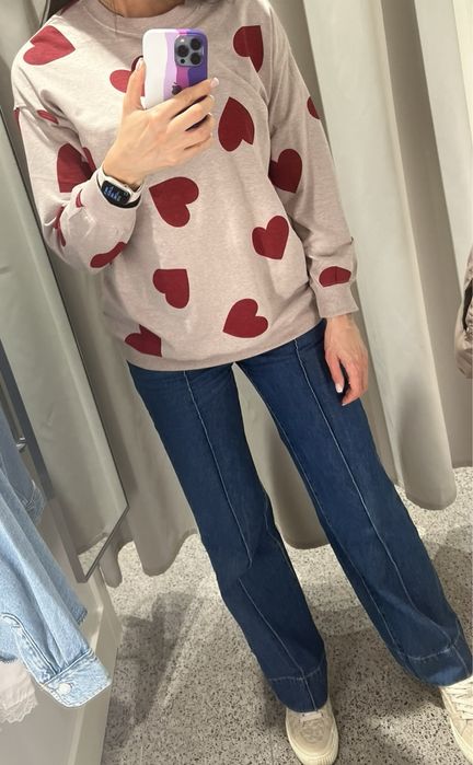 Жіноча толстовка H&M з сердцями