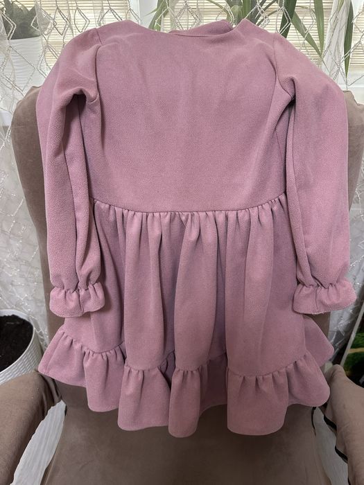 Сукня, костюм вілюровий, махровий халат, штани замінник шкіри 110 см