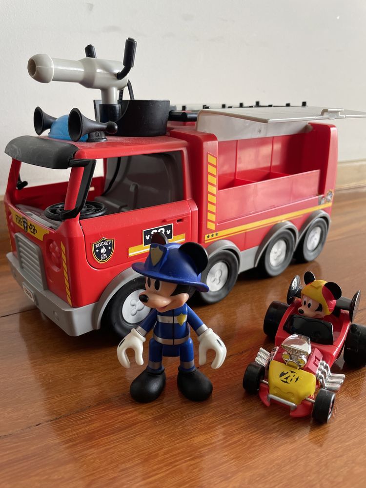 Camião bombeiros mickey