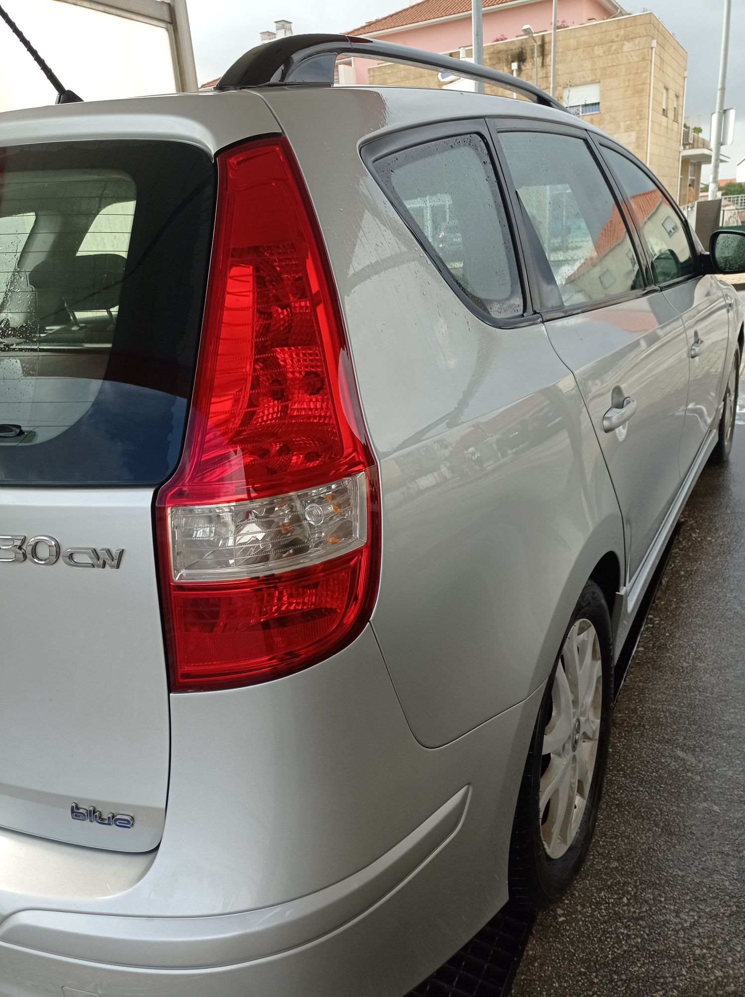 Hyundai I30 CW BI-FUEL (+/- 35€ p/ 600km)