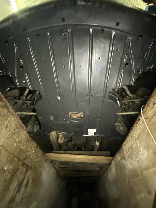 Продам BMW E91 320D N47