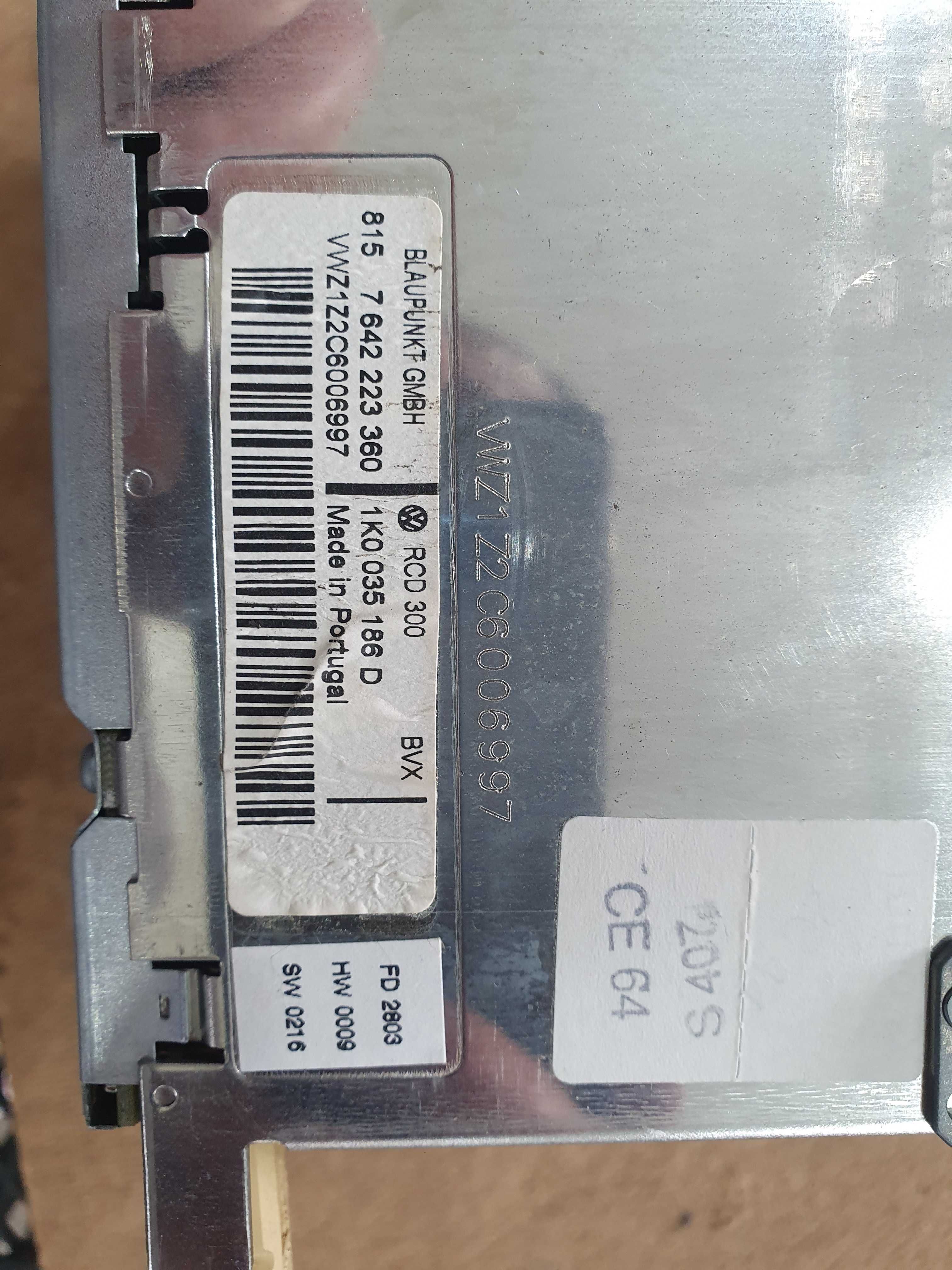 Radio oryginalne 2 din Vw Touran 04 rok sprawne