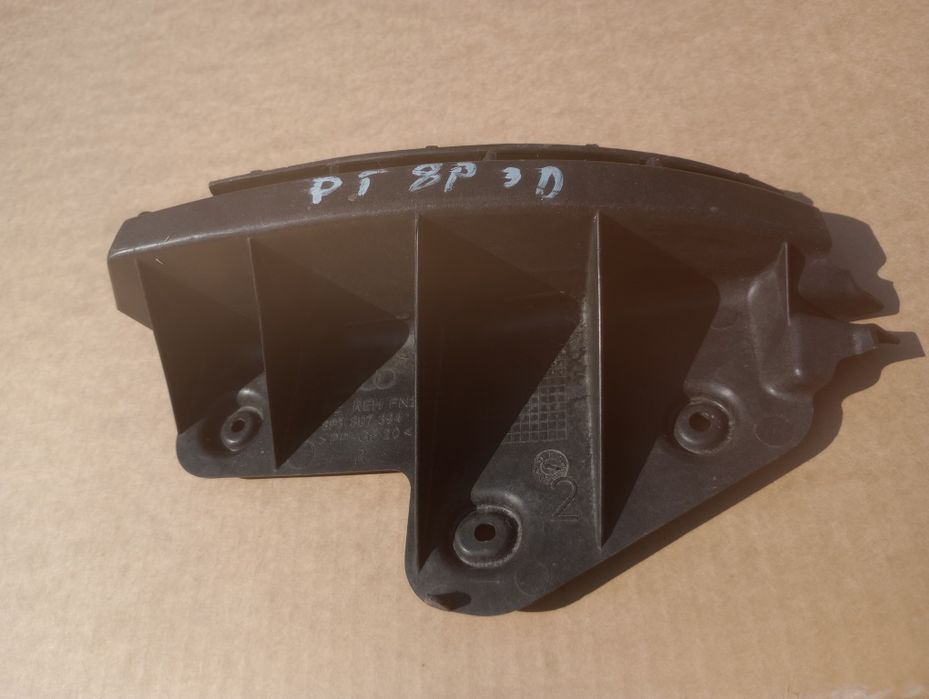 Audi a3 8 p ślizg zderzaka karoserii prawy tył tylny