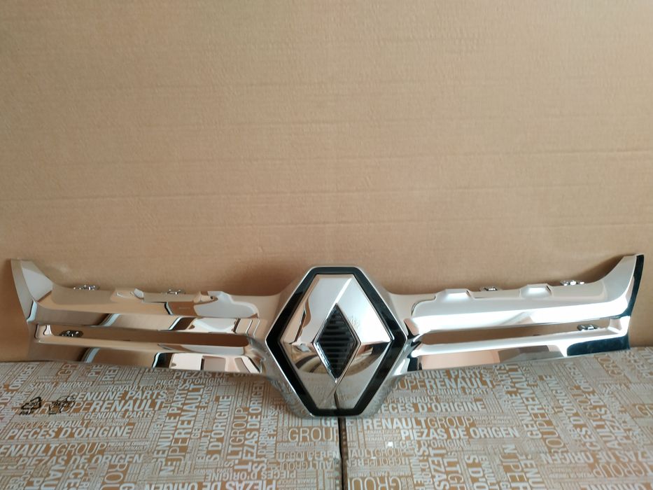 Хром решітки радіатора для Рено Дастер Renault Duster original