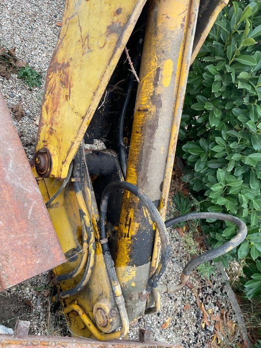 Lança de retro escavadora JCB