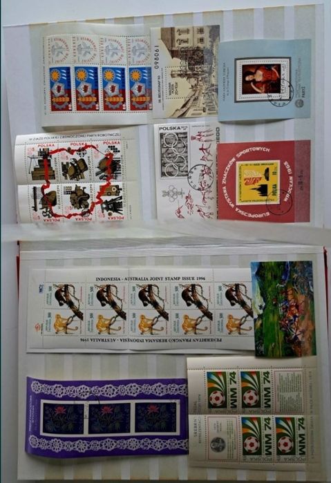 Arkusiki oraz bloczki filatelistyczne.