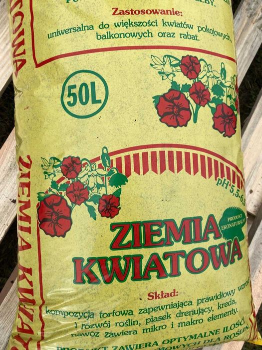 Ziemia kwiatowa ogrodowa podłoże pod trawnik kora obornik bydlęcy torf