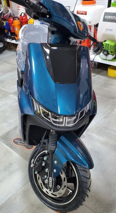 Скутер мопед електричний акумуляторний Yadea T9 2500 Вт T2 T5 Luna