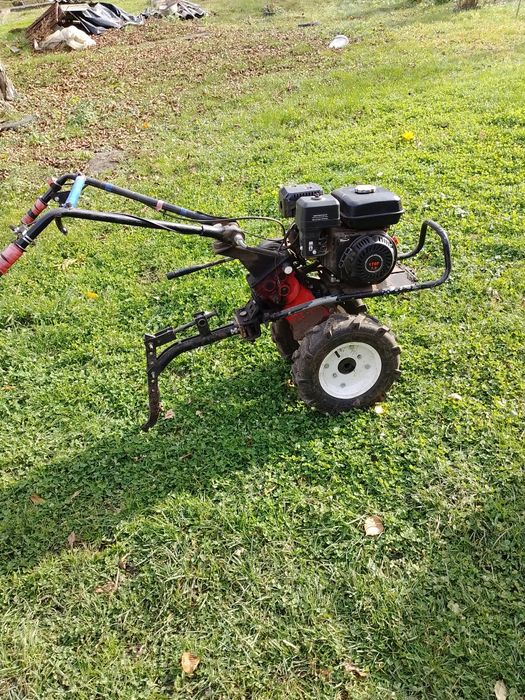 Мотоблок бензиновий