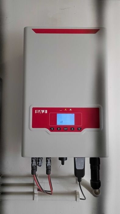 Inwerter SAJ Suntrio Plus 8k – fotowoltaika, sprawny, z tablicą rozdz