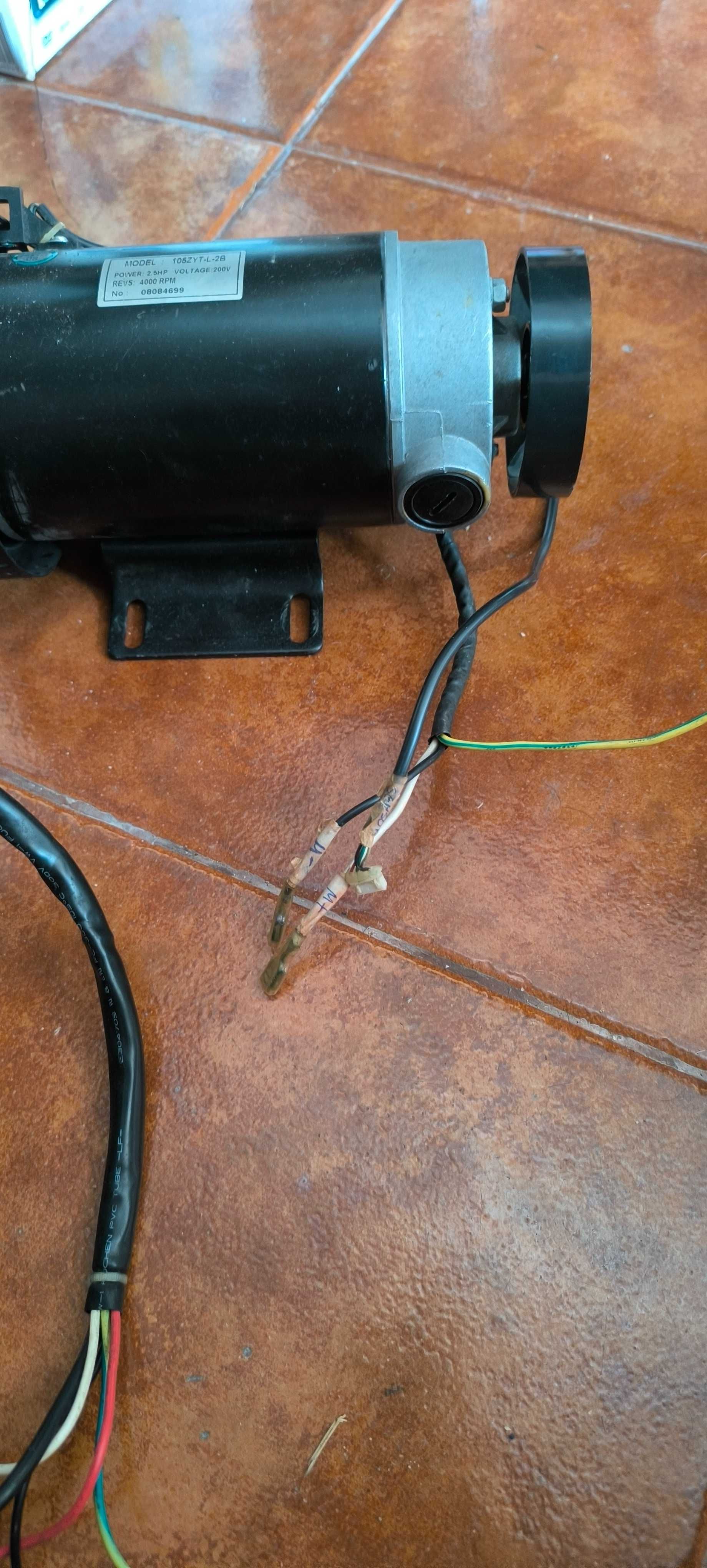 Vendo motor de passadeira