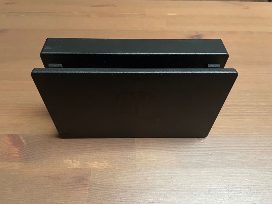 Nintendo Switch + Karta SanDisk Ultra 128GB SDXC + Oryginalne Etui