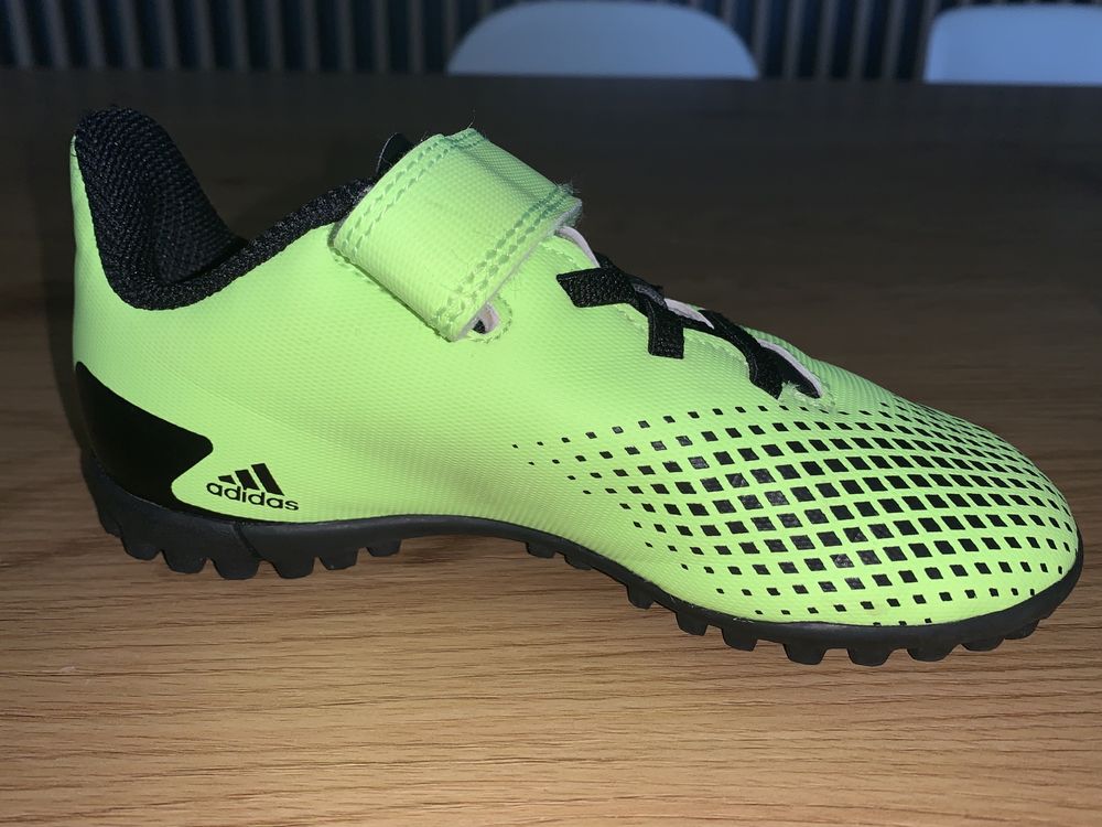 Buty piłkarskie ADIDAS Predator 20.4