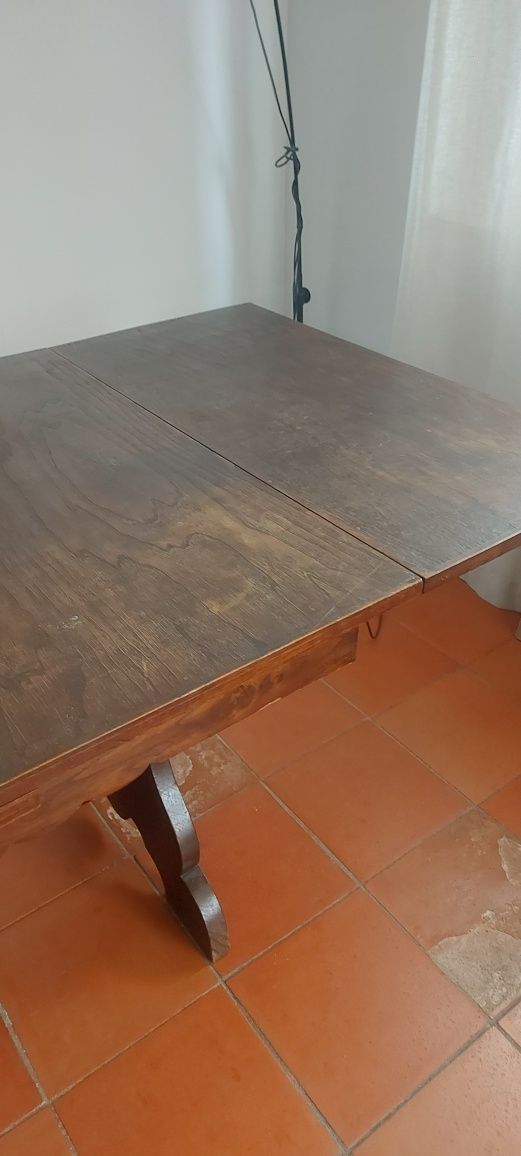 Mesa de sala de jantar