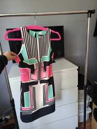 Krótka mini Wzorzysta sukienka kolorowa xs s na imprezę