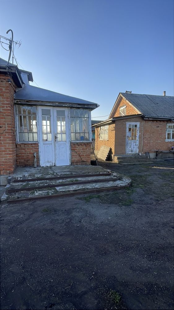 Продам будинок в мальовничому місці.