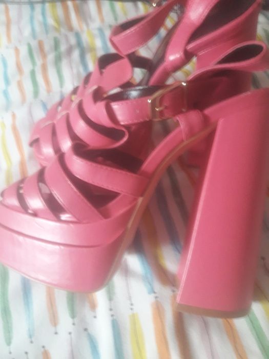 Sapatos plataforma altos