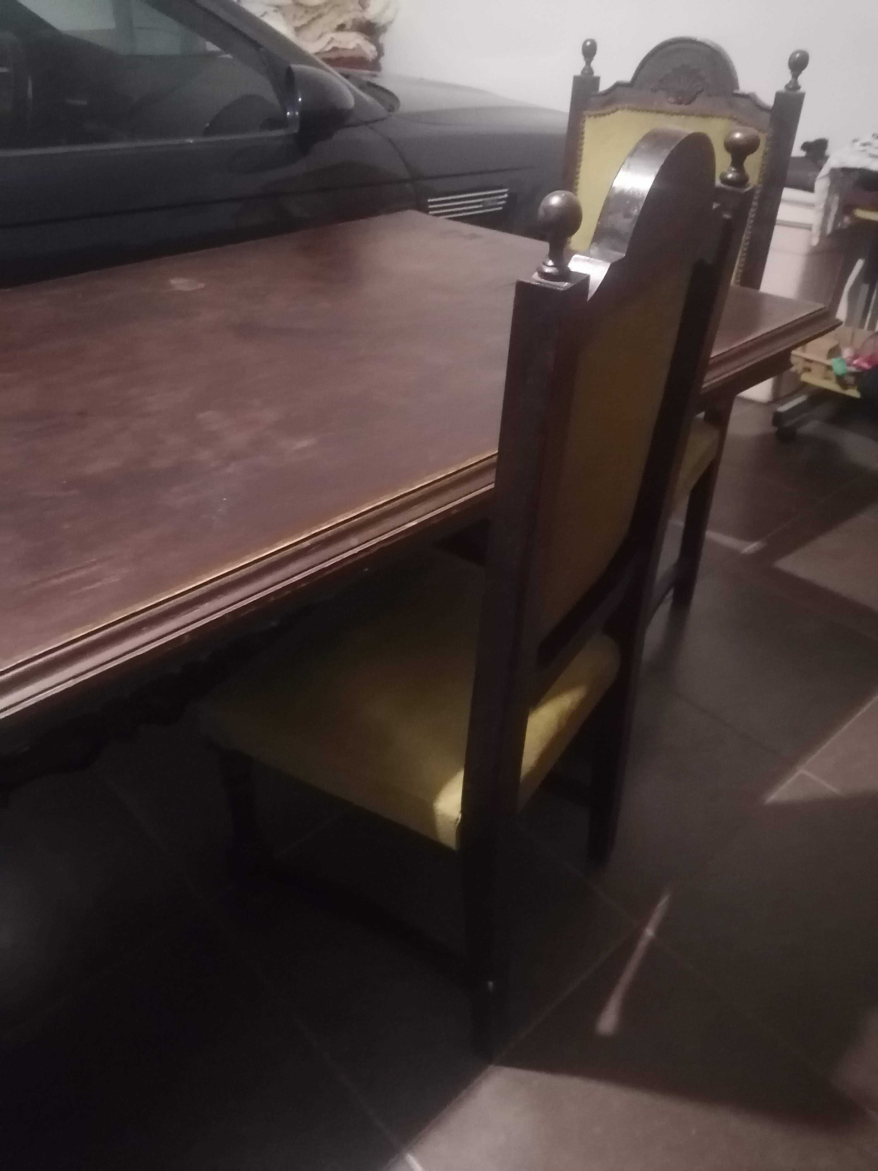 Mesa jantar antiga