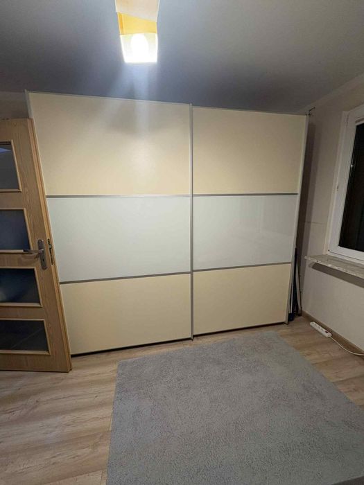 Szafa do garderoby i sypialni