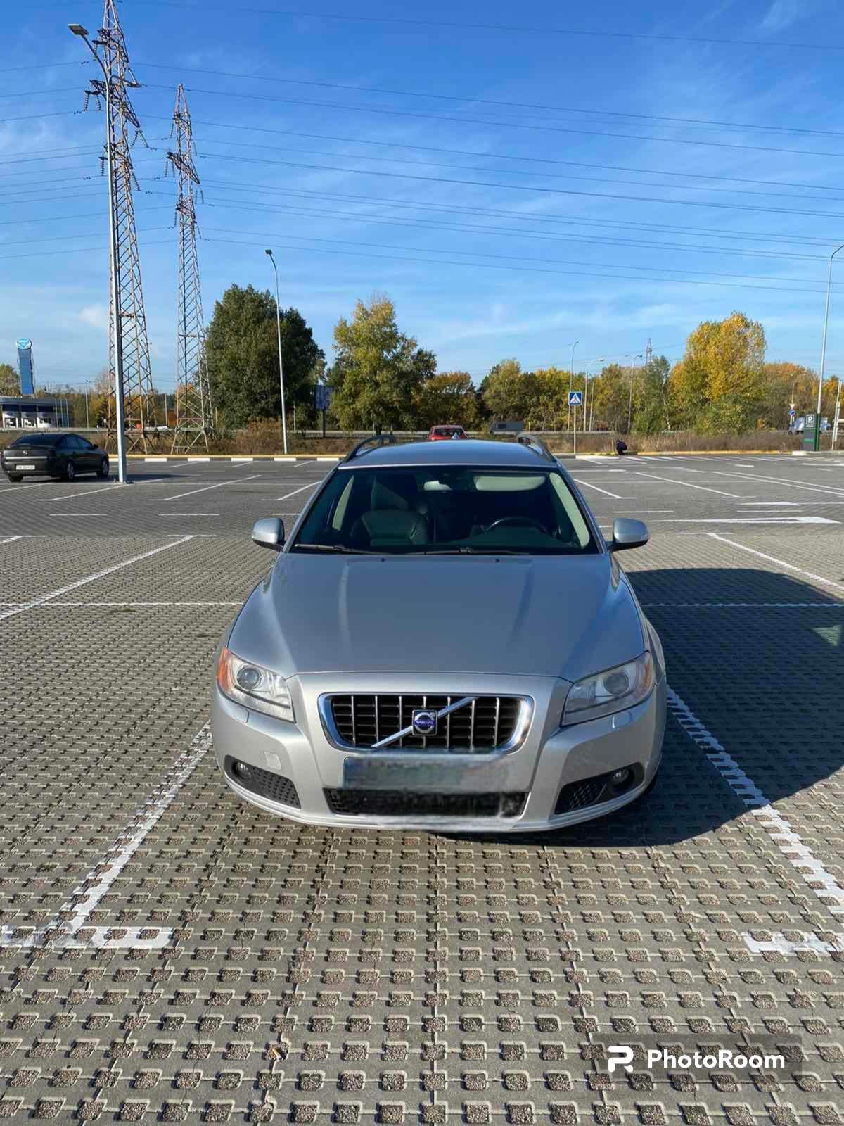 Продам автомобиль Volvo v70