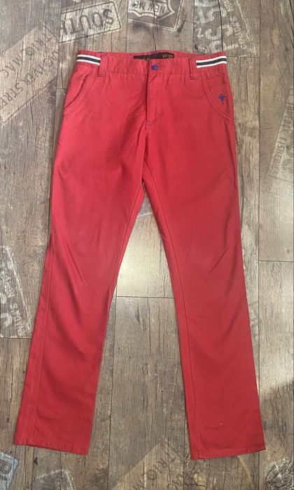 Czerwone chinosy Reserved