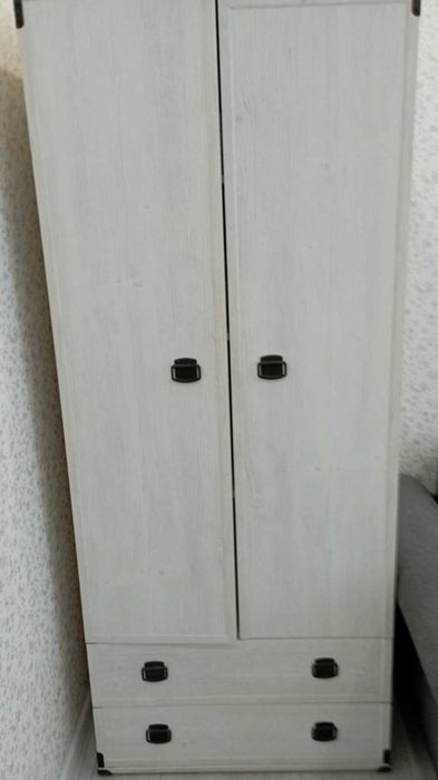 Продам дитячі меблі або меблі для кабінету