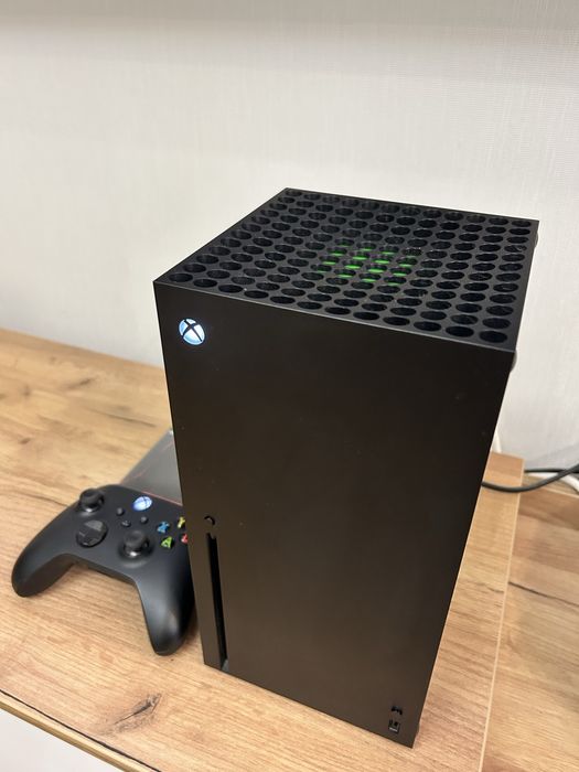 Xbox Series X 1TB + Hitman 3