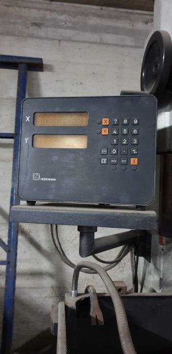 Máquina de eletroerosão Sinitron