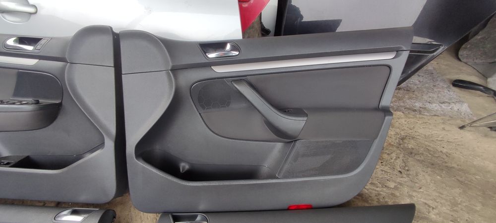 Карти салону Гольф 5 хетчбек обшивка обивка дверей Golf 5 хечбек ручка