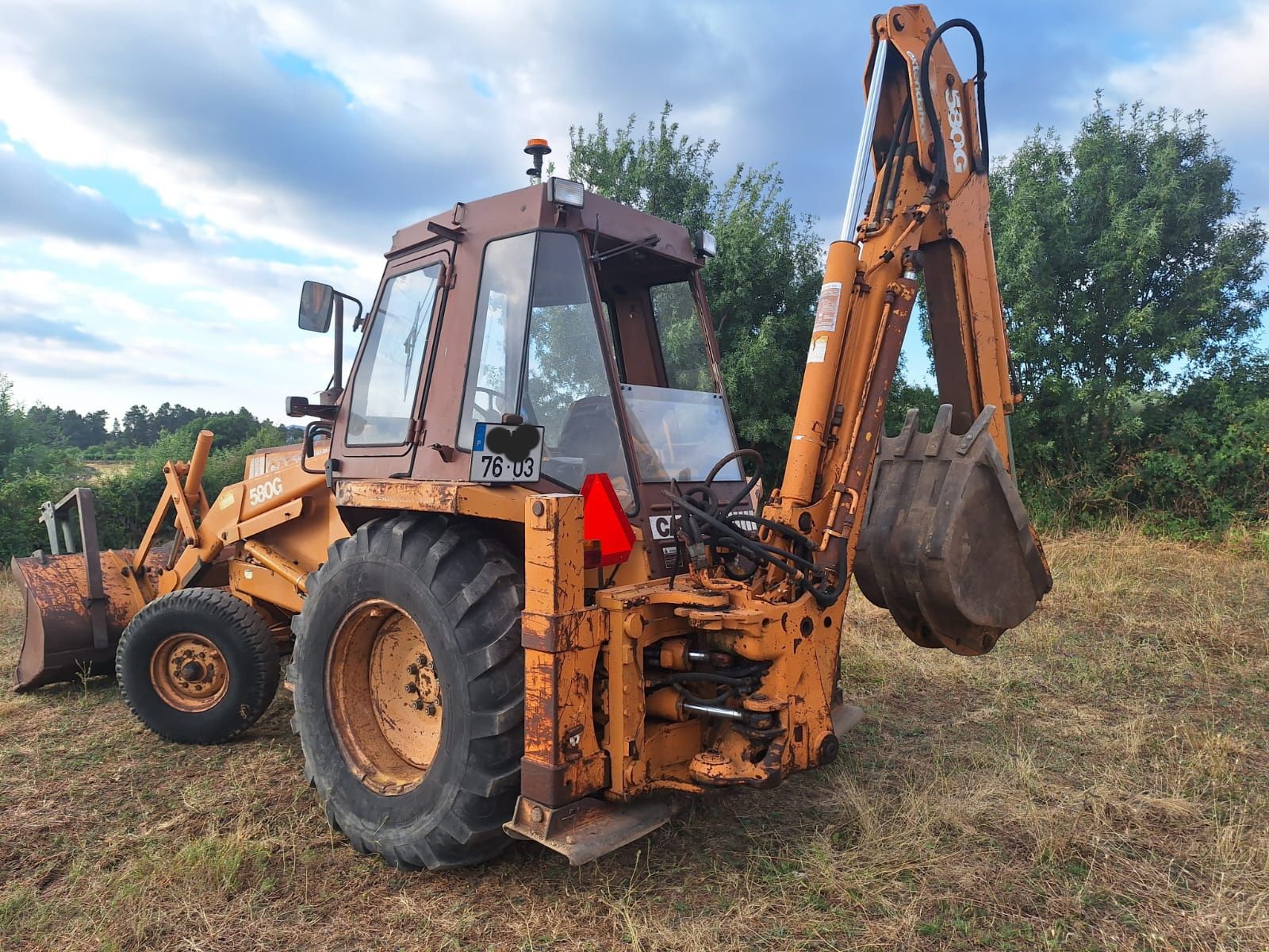 Retrodescavadora jcb3cx co. Redutoras