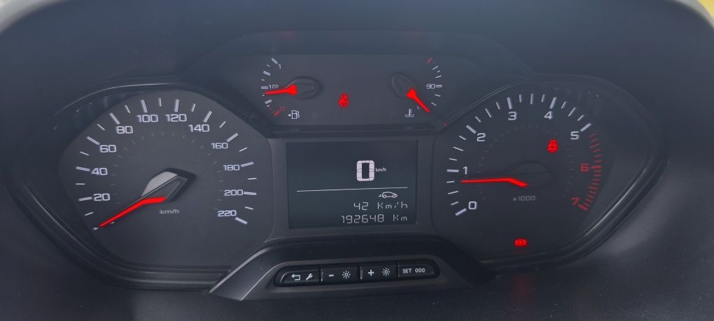Peugeot partner 1.6 HDI 3 lugares 2019