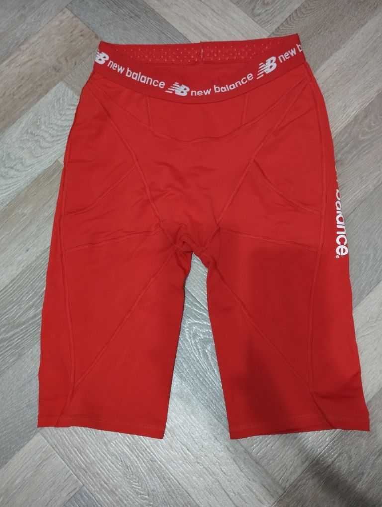 Компрессионные шорты New Balance